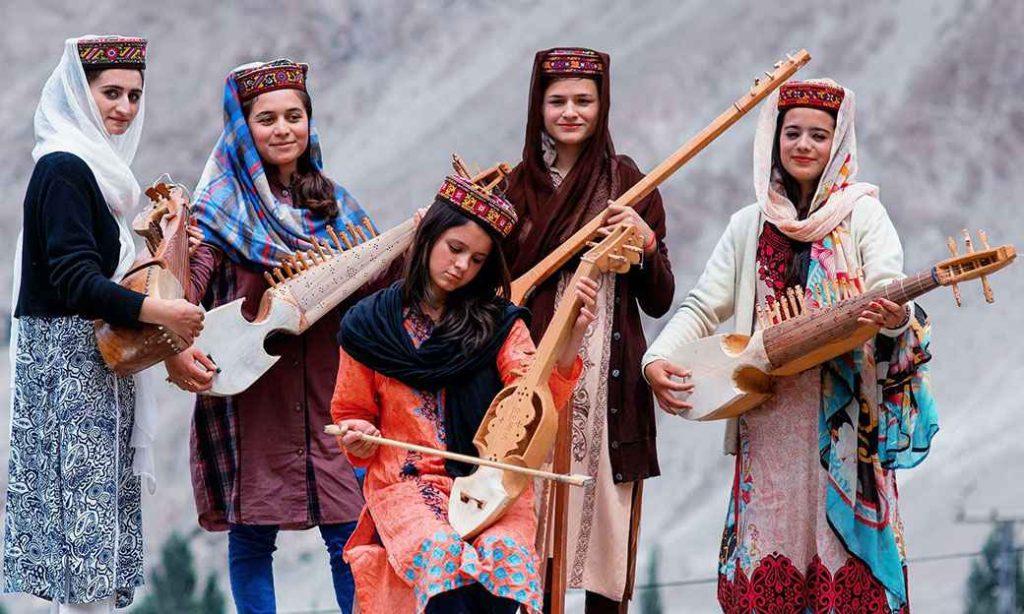 All You Need To Know About The Vibrant Culture Of Pakistan 