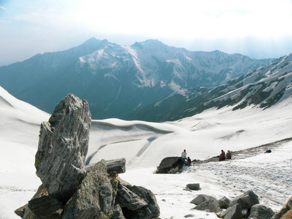 Ansoo Lake in winter Image