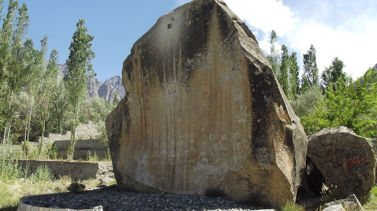 Manthal Buddha Rock