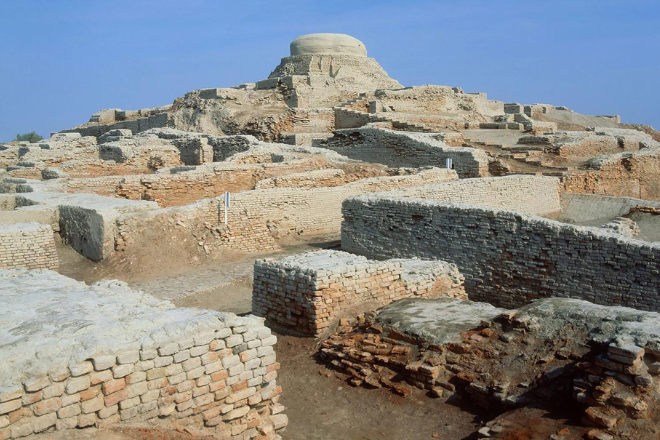 Mohenjo-Daro 