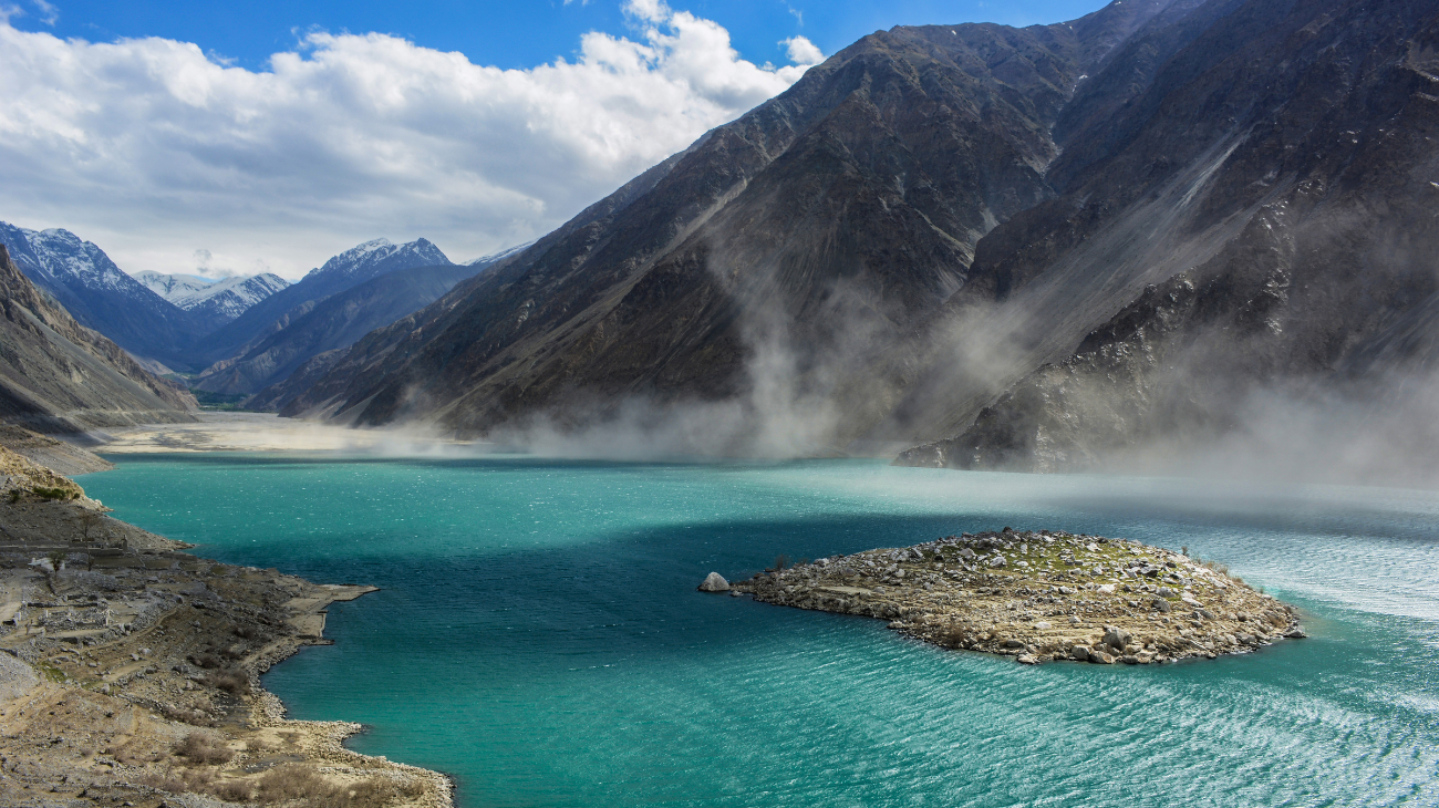 Satpara Lake