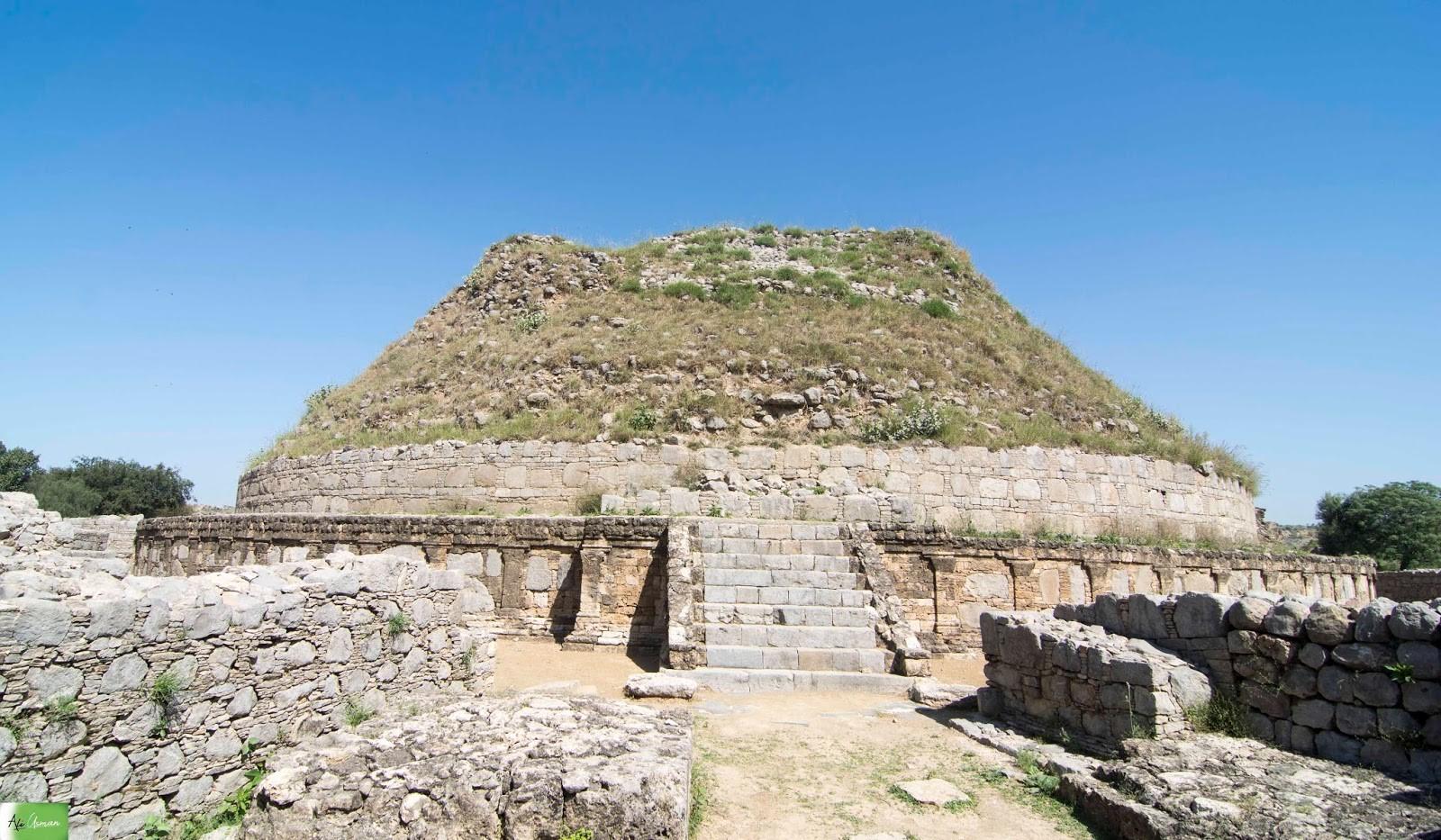 Stone base and surrounding structures of Dharmarajika Stupa