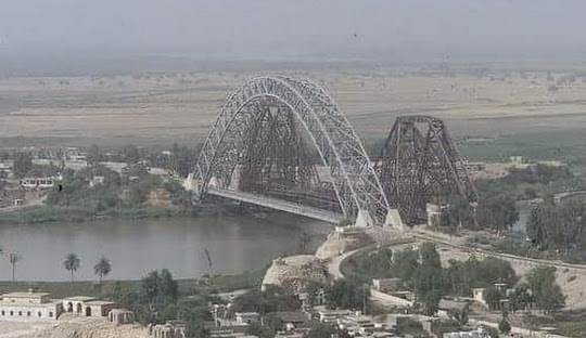 Sukkur Barrage structure with flowing Indus River water