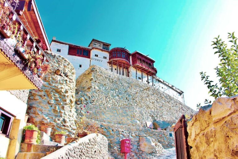 Baltit Fort - Guide to Pakistan